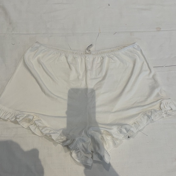 Shorts - Picture 2 of 2